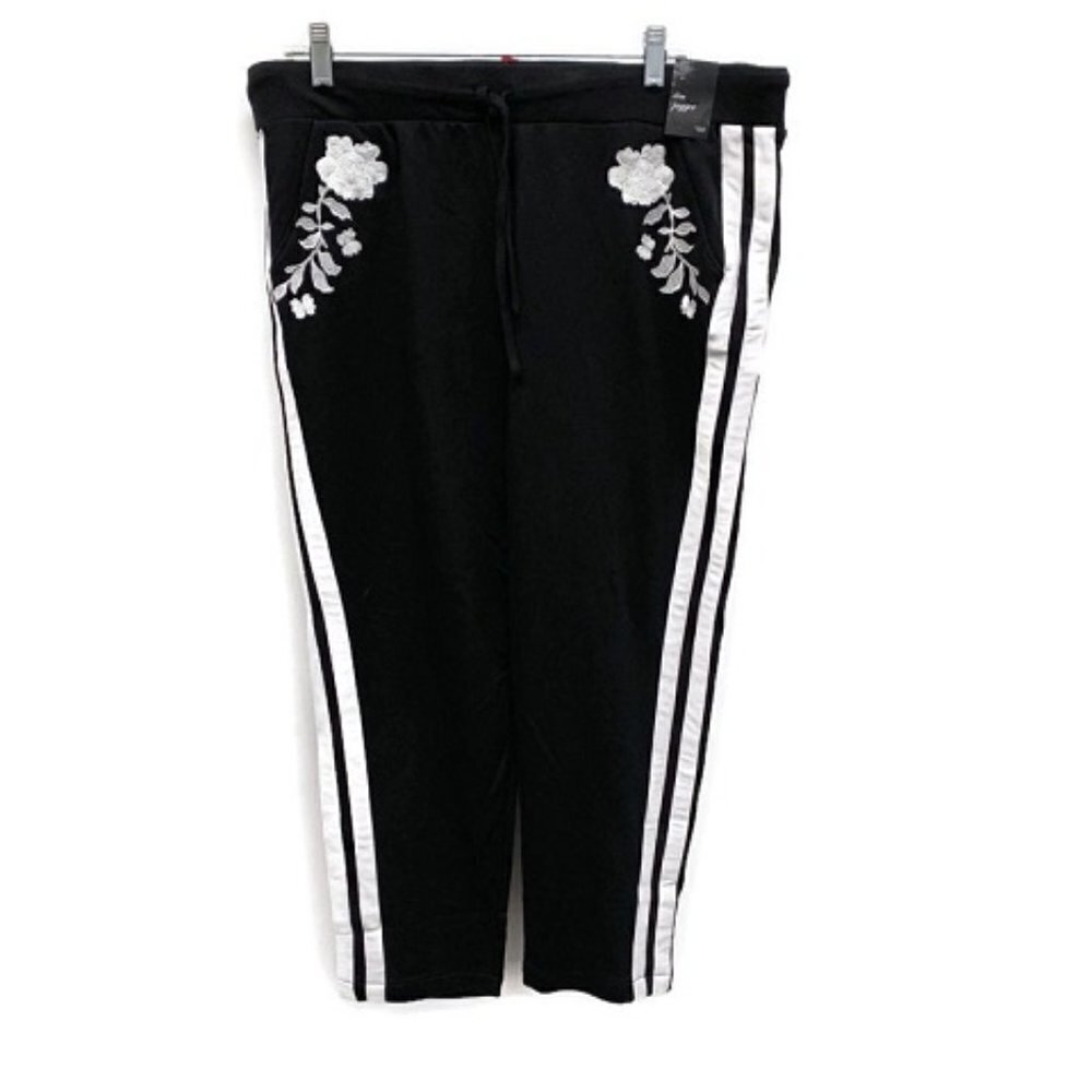 New York & Company Slim Jogger